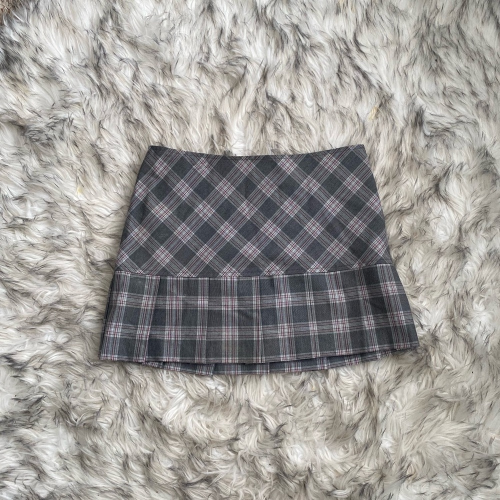 Plaid Skirt 📕